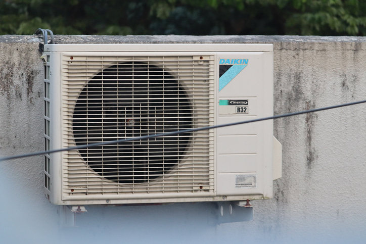 Replace AC System With Daikin Heat Pump